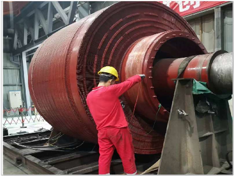 哈電集團280T轉(zhuǎn)子定子大修后對比照